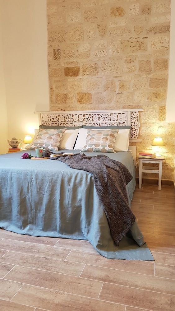 undefined Palazzo Del Lauro 8