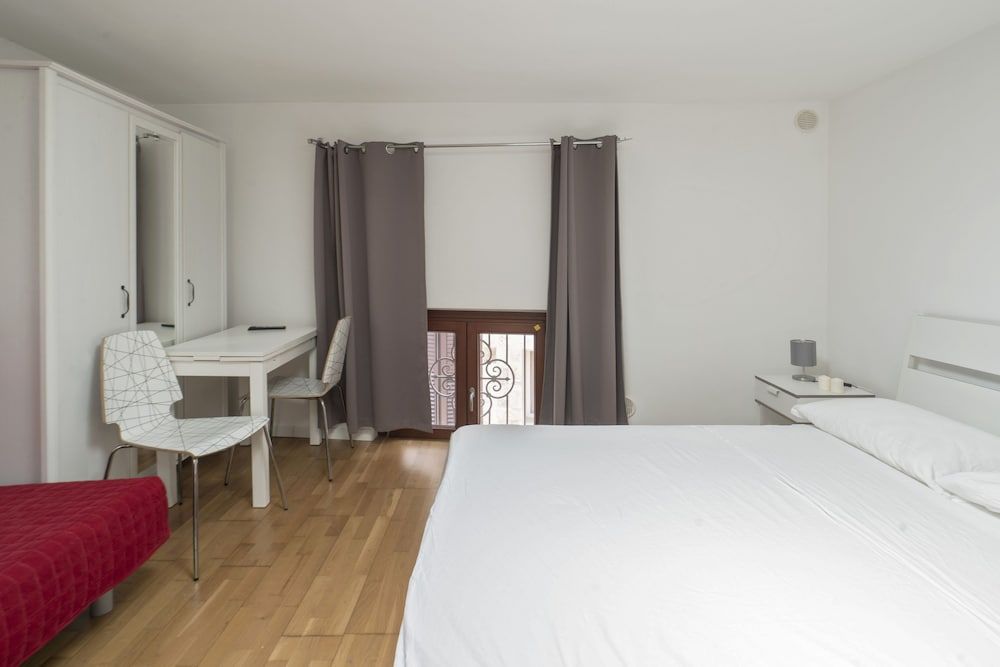 undefined Nuccia Serra 29 5