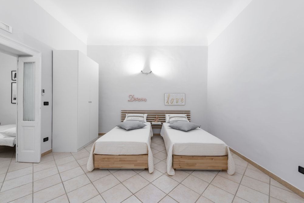 Ancient Maison M8 Bari Luxury Apartment, 2 Bedrooms, City View 18