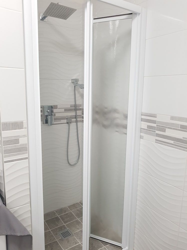 My Home Comfort Apartment, 1 Queen Bed with Sofa bed, City View 10