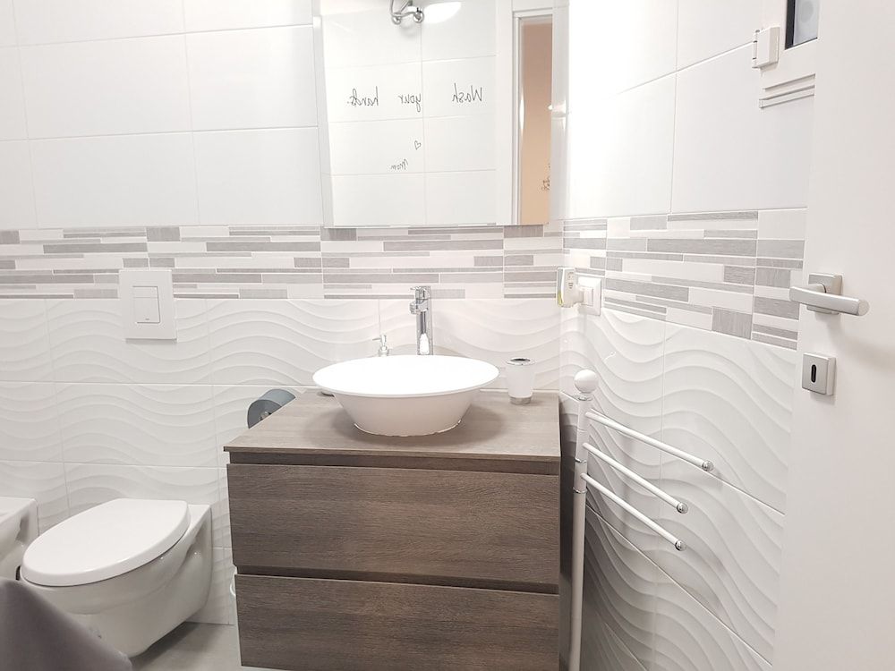 My Home Comfort Apartment, 1 Queen Bed with Sofa bed, City View 11