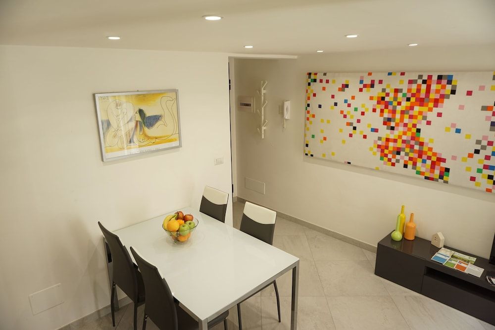 undefined Dante Home 8