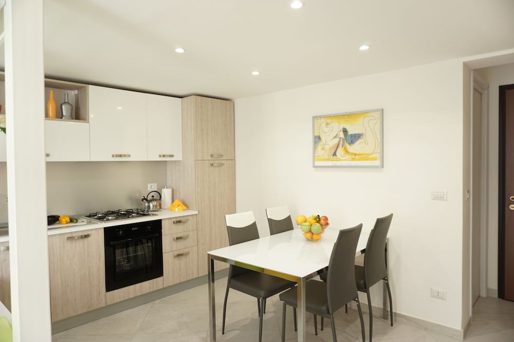 undefined Dante Home 5