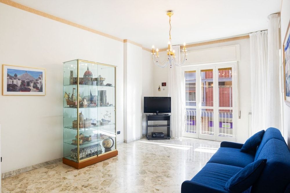 undefined Sellavì casa in centro a Bari 7