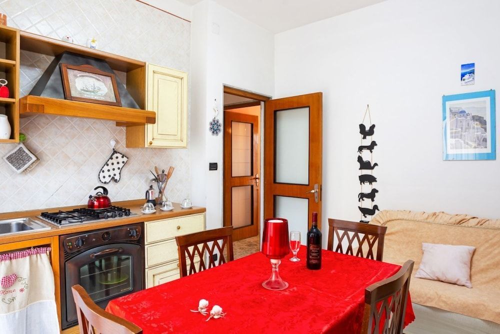 undefined Sellavì casa in centro a Bari 4