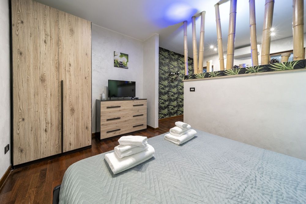 undefined Newhouse Dei Mille 10