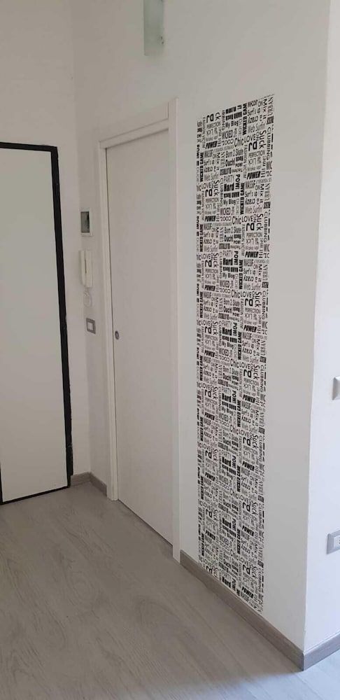 undefined Newhouse Crispi 78 5