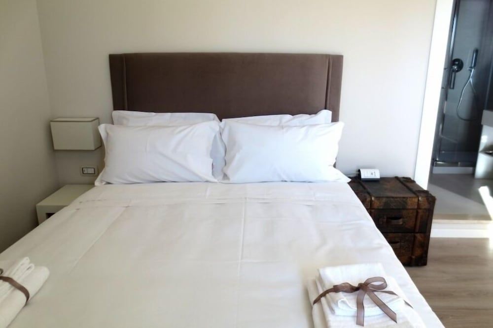 Gatto Bianco Le Terrazze