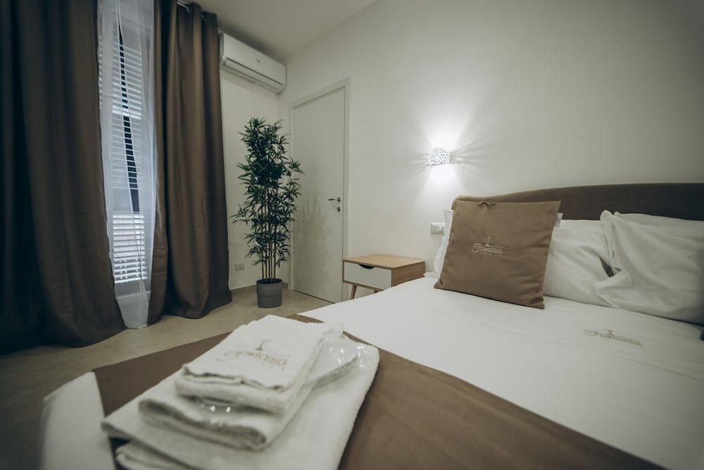 Dimora Fantasia Charme B&B Luxury Triple Room with balcony 3