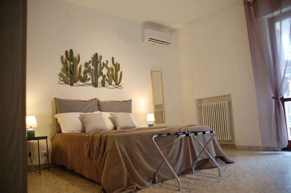 Bari Rooms Central Station Deluxe Quadruple Room, Private Bathroom (3)