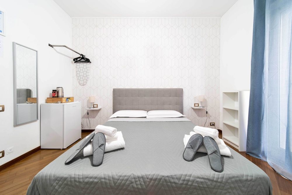 DANTE 138 CLASS ROOMS & APARTMENTS