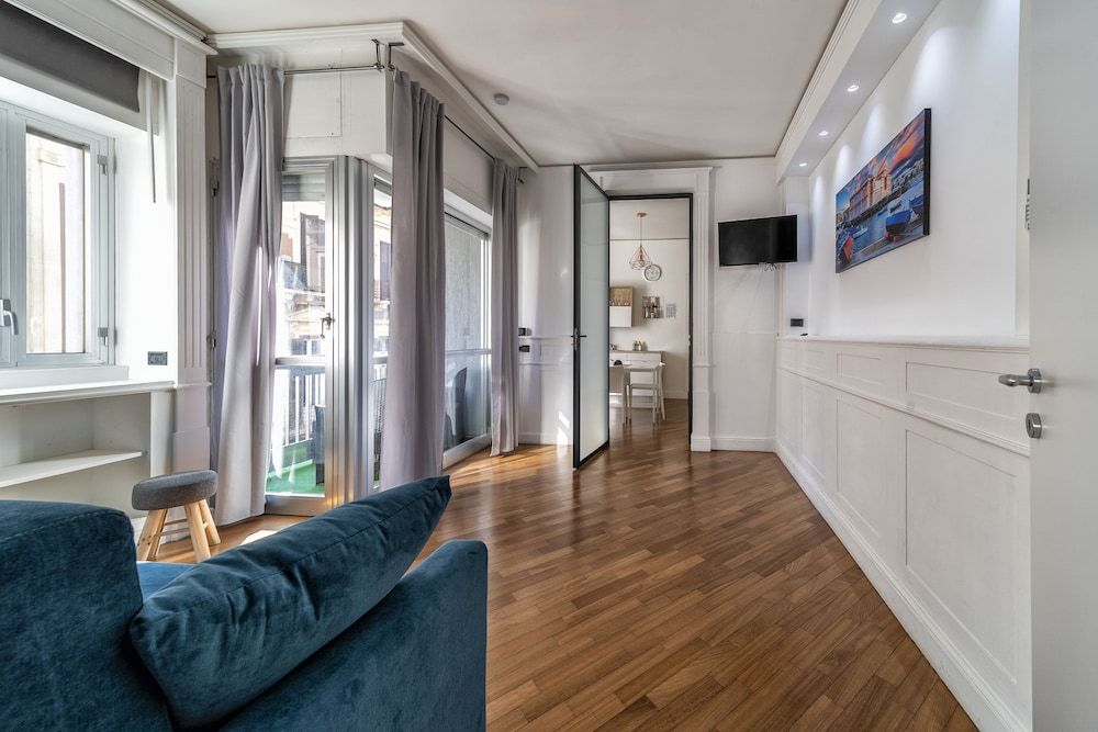 DANTE 138 CLASS ROOMS & APARTMENTS Deluxe Condo 20