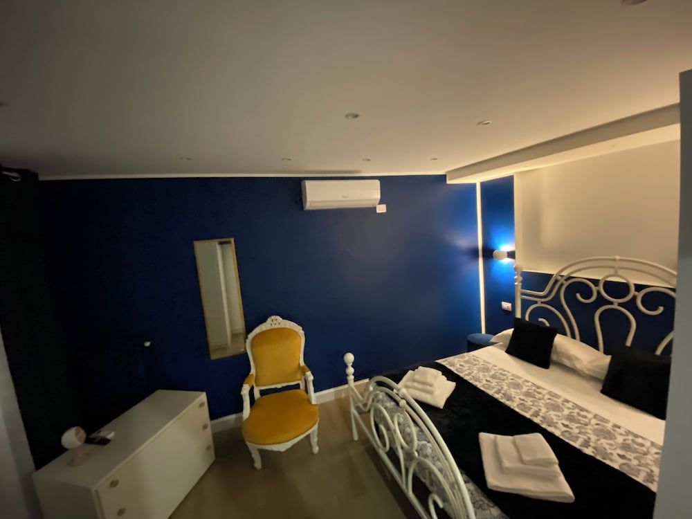 Ventidueventi Luxury suites Family Double or Twin Room (Scirocco) 7