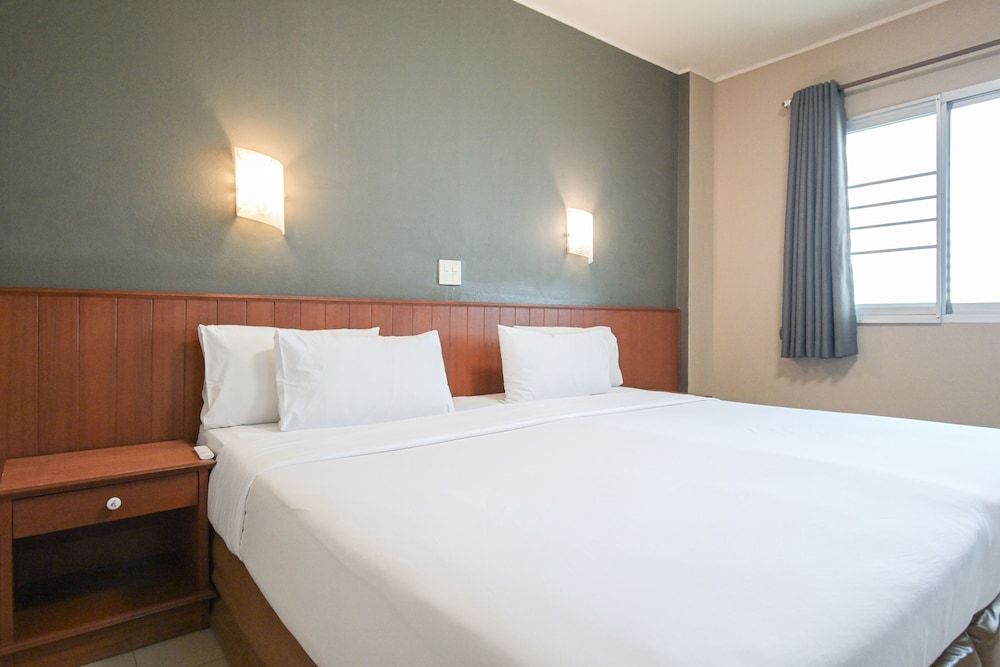 Rattana Park Hotel Standard Double Room