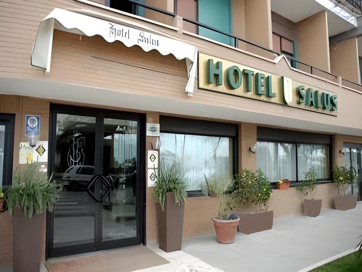 Hotel Salus