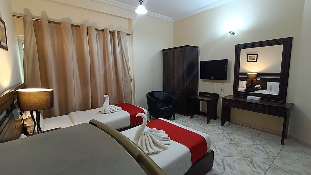 RUWI BEACH HOTEL APARTMENTS Standard Twin Room 5
