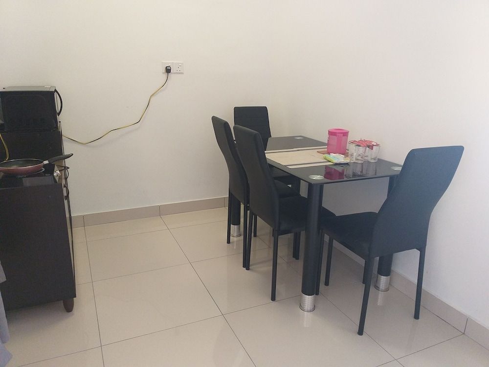 undefined Raffles Suites Homestay 6