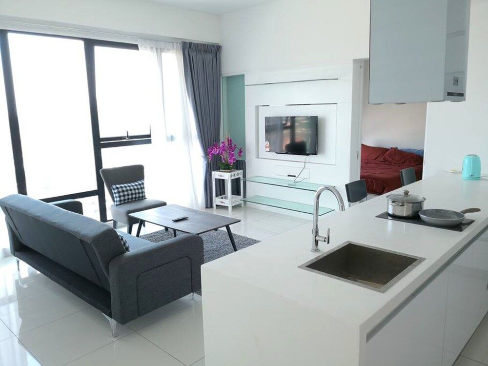 South Key Mosaic 16 Condo, 1 Bedroom 2