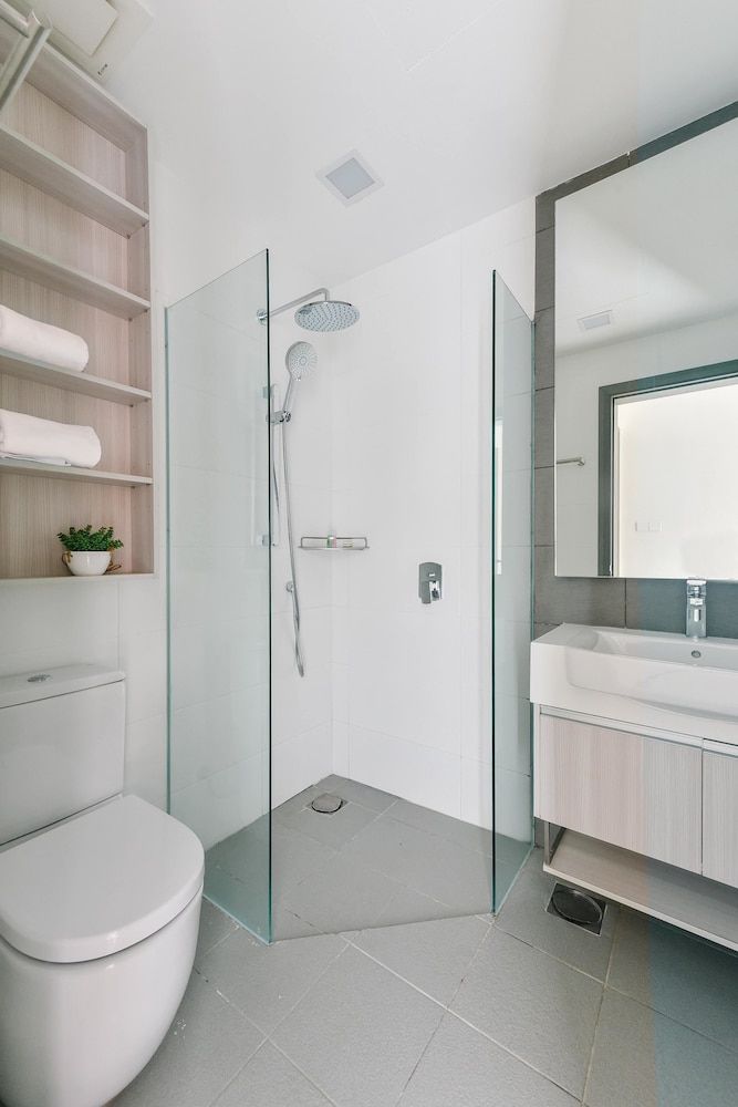 Suasana Suites by Subhome Suite, 3 Bedrooms 11