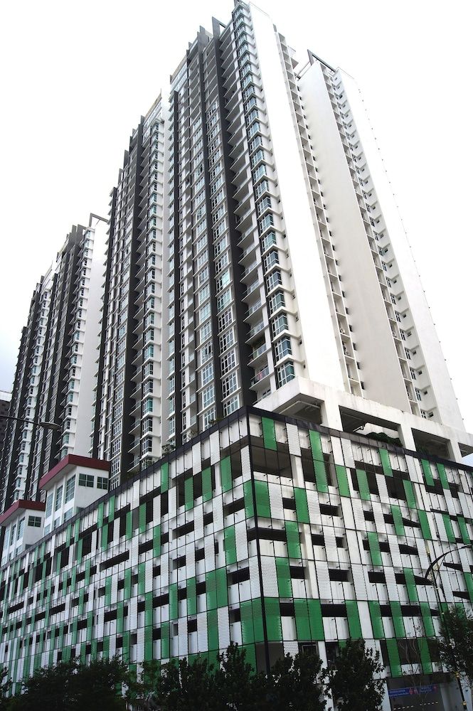 undefined Twin Galaxy Suites 6