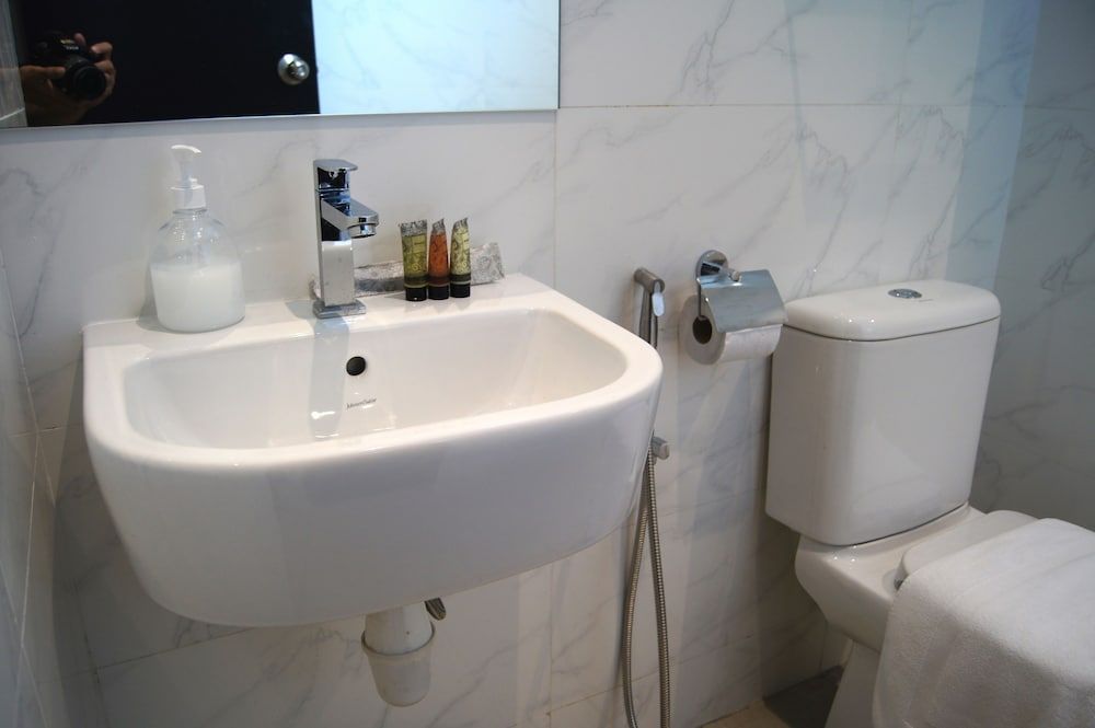 Twin Galaxy Suites Two-Bedroom Suite 13