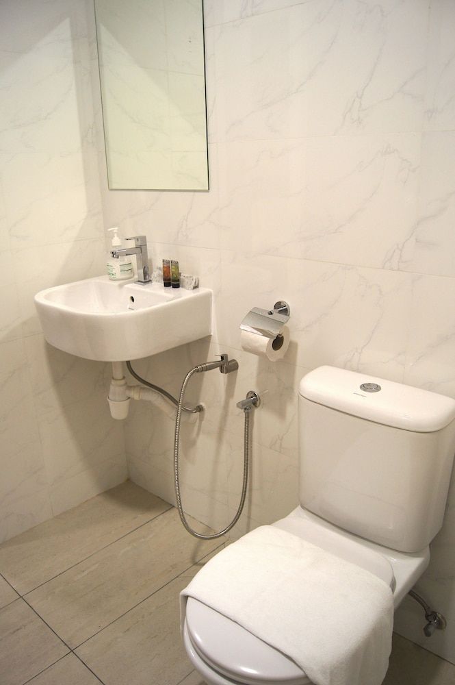 Twin Galaxy Suites Deluxe Suite, 2 Bedrooms, City View 12