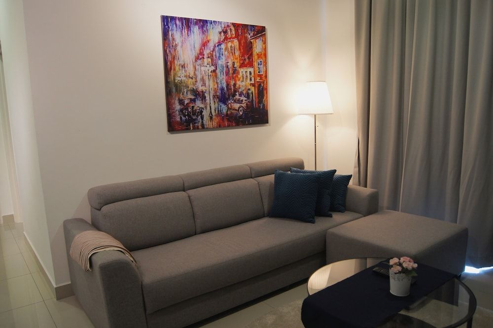 Twin Galaxy Suites Two-Bedroom Suite 18