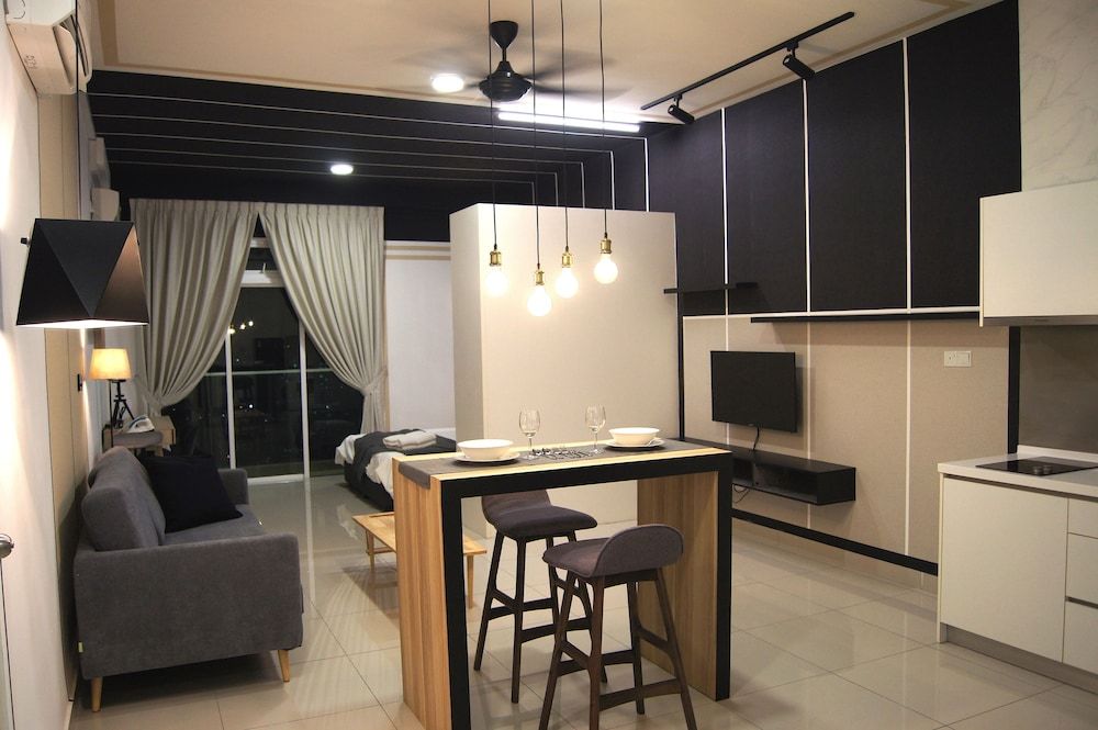 undefined Twin Galaxy Suites 3
