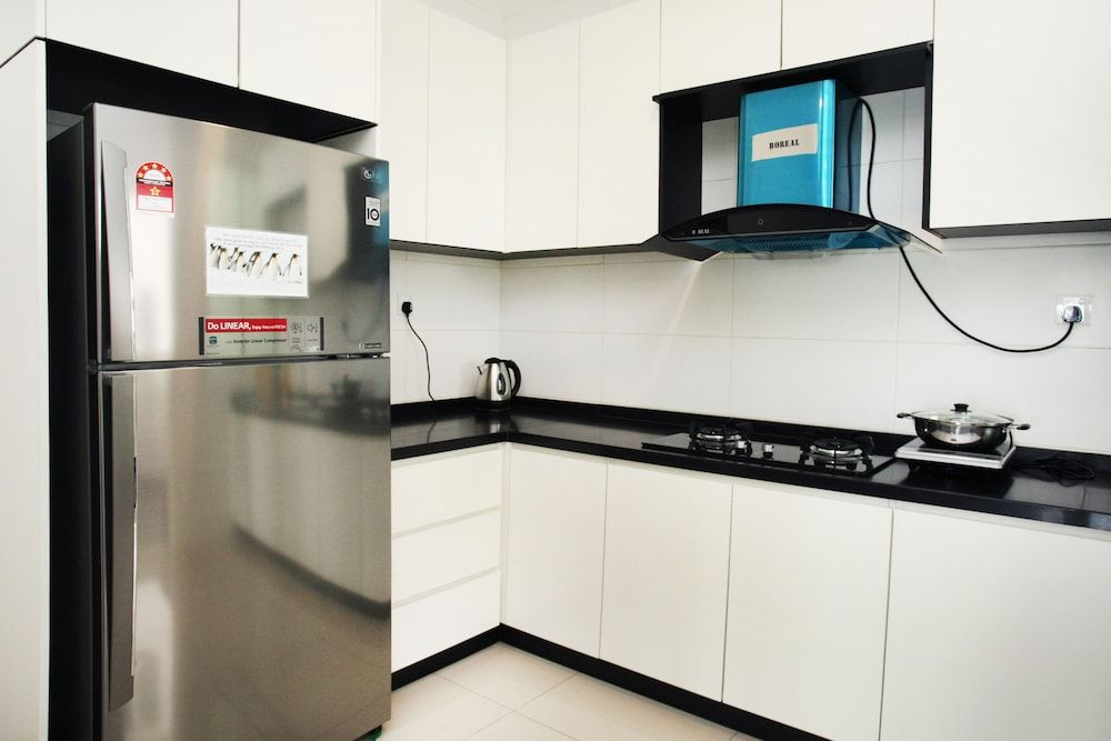 Pinnacle Tower Family Apartment, 3 Bedrooms 11