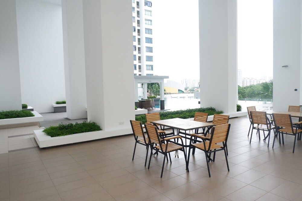 undefined Pinnacle Tower 3