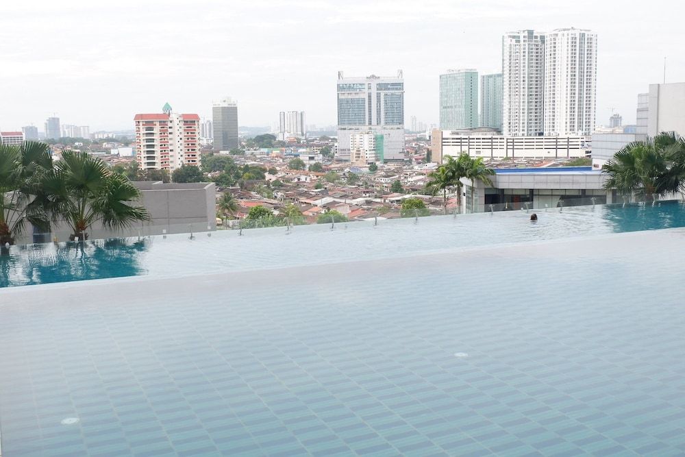 undefined Pinnacle Tower 6