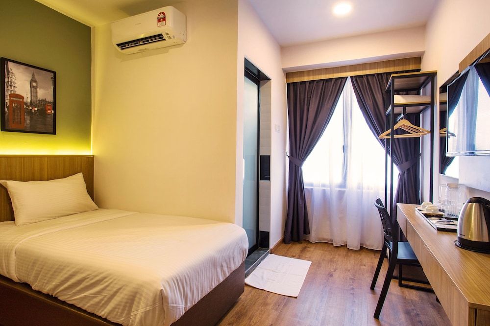 Hotel Insuna Deluxe Twin Room (Window)