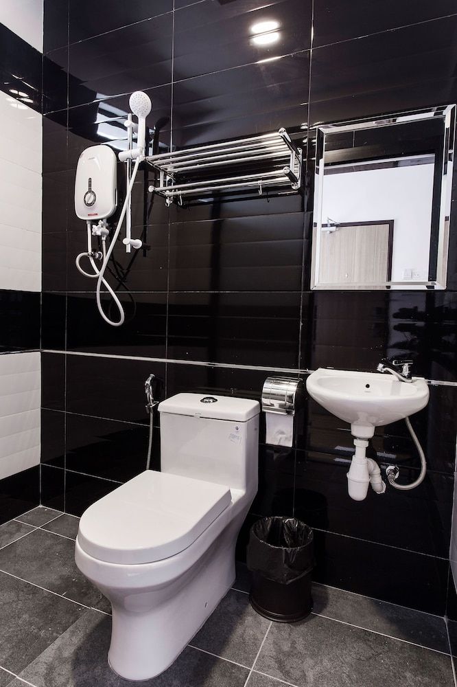 Hotel Insuna Deluxe Room (Window) 9