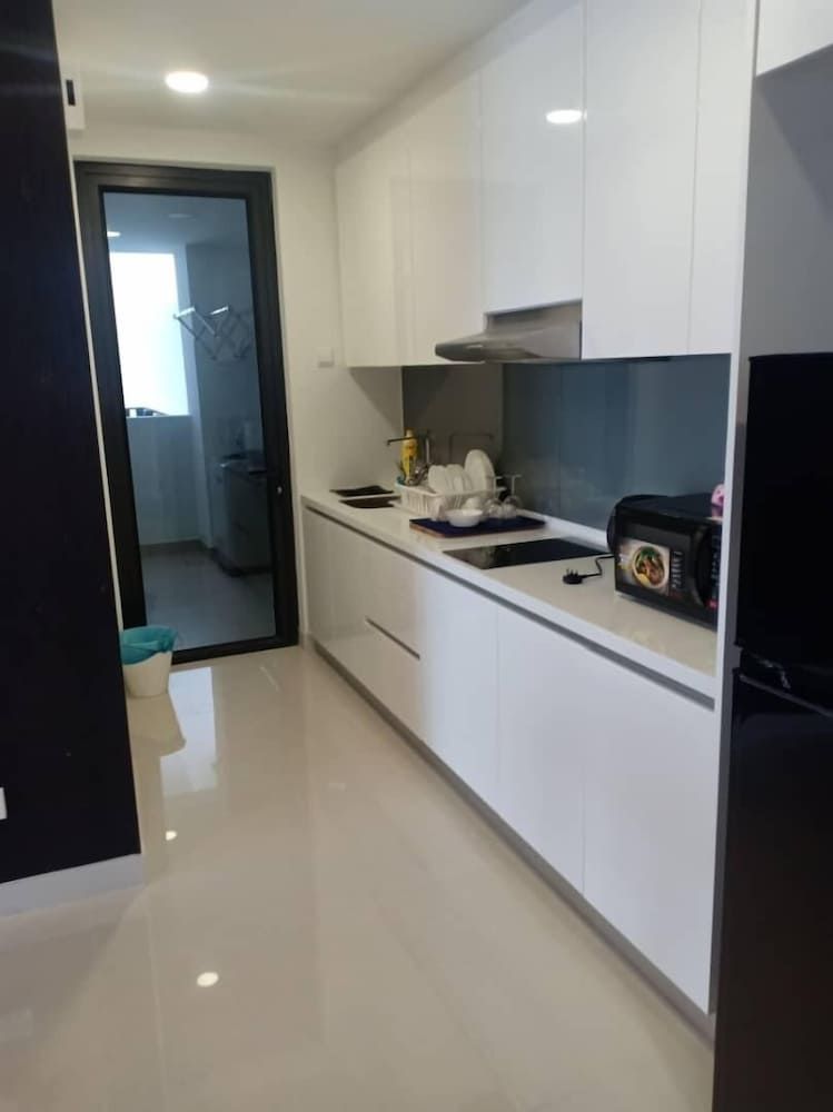 undefined BORA Hotel Apartment - Danga Bay 9