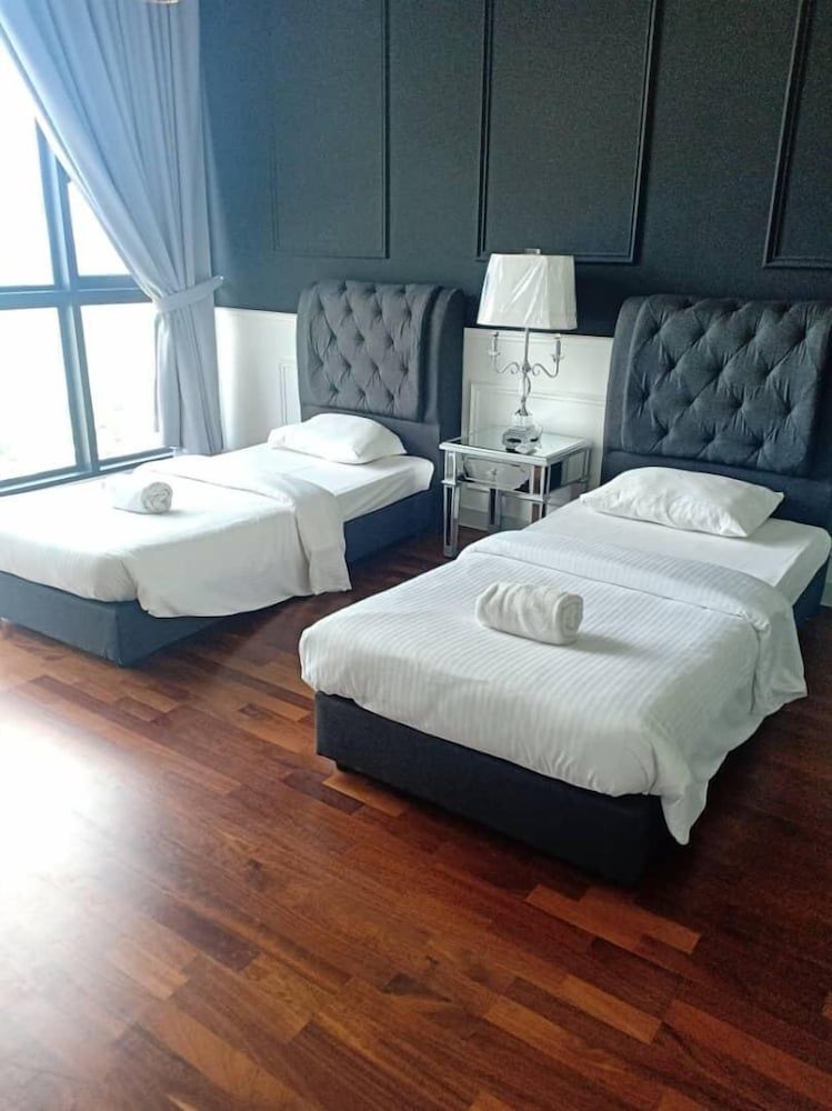 undefined BORA Hotel Apartment - Danga Bay 4