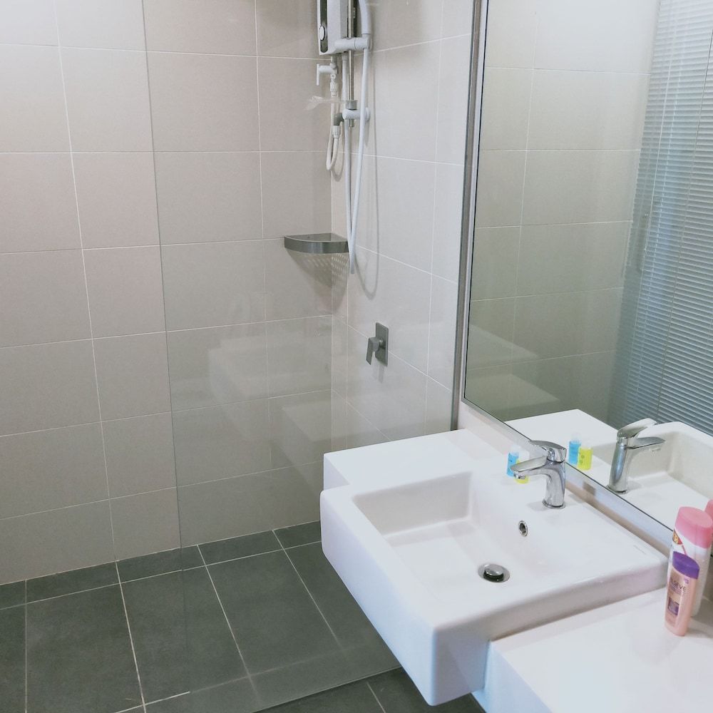 South Key Mosaic 1 Bedroom Studio 9