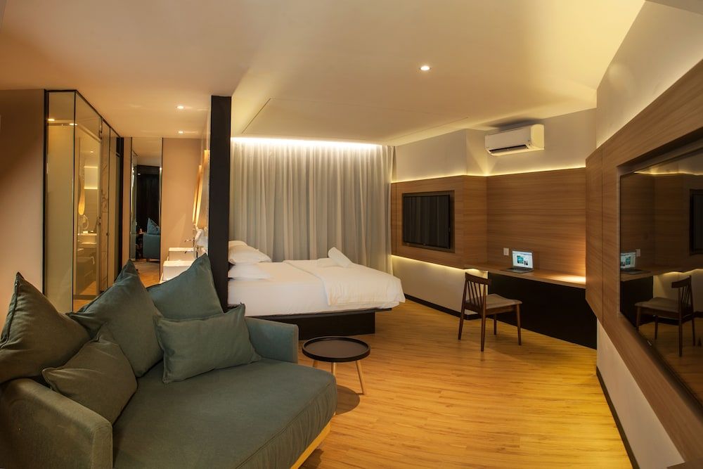 undefined Hako Hotel Mount Austin 4