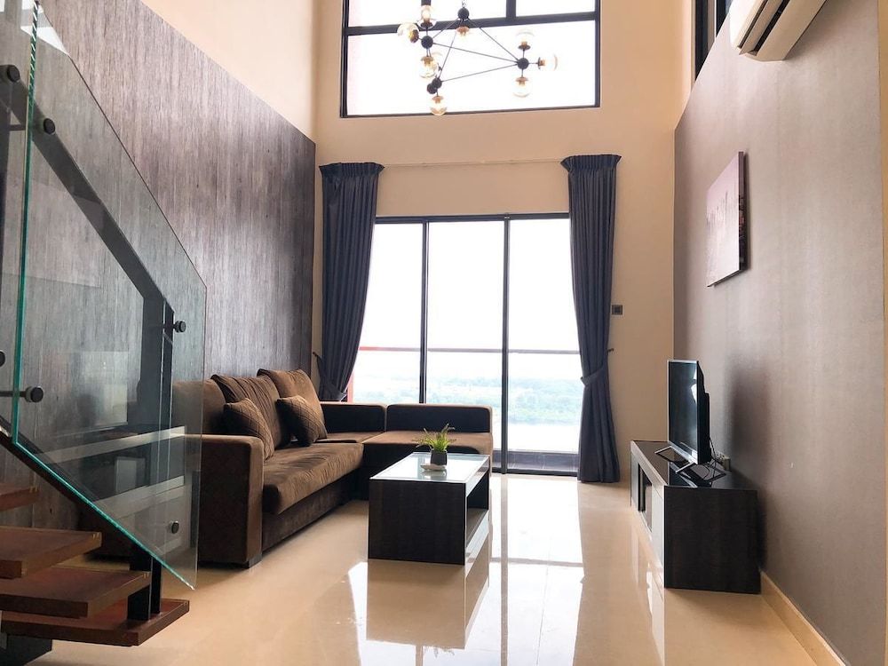 undefined V at Summerplace