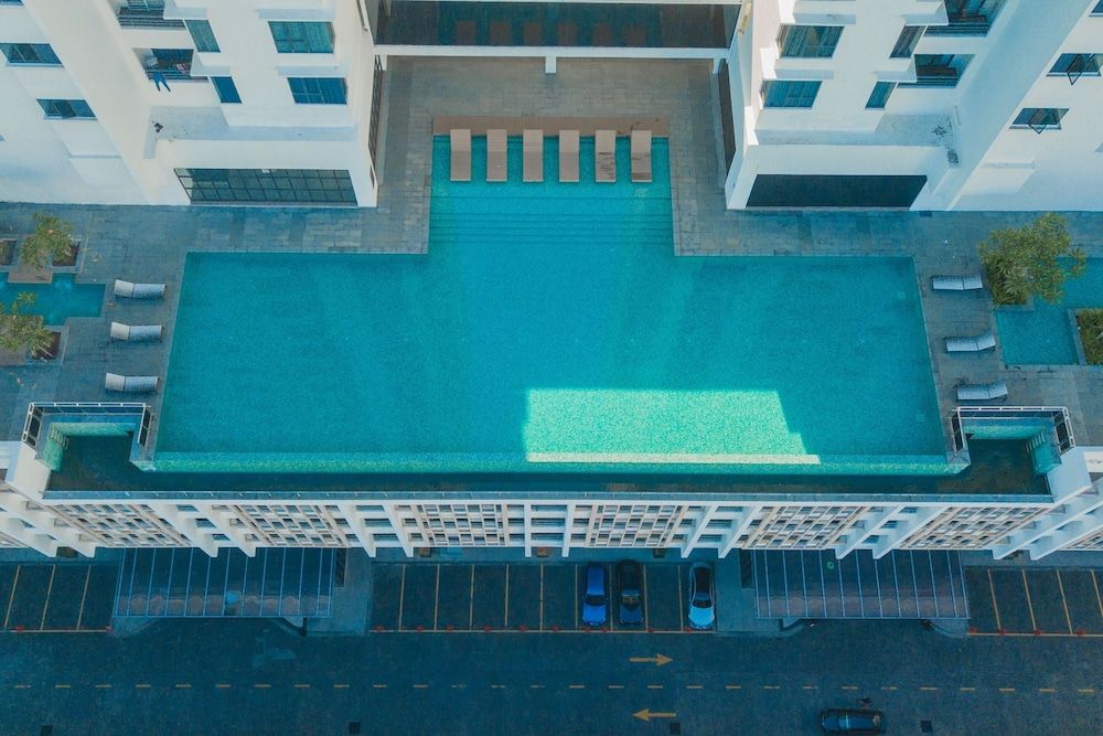 undefined OYO Home 43995 Premium 3br 1tebrau 5