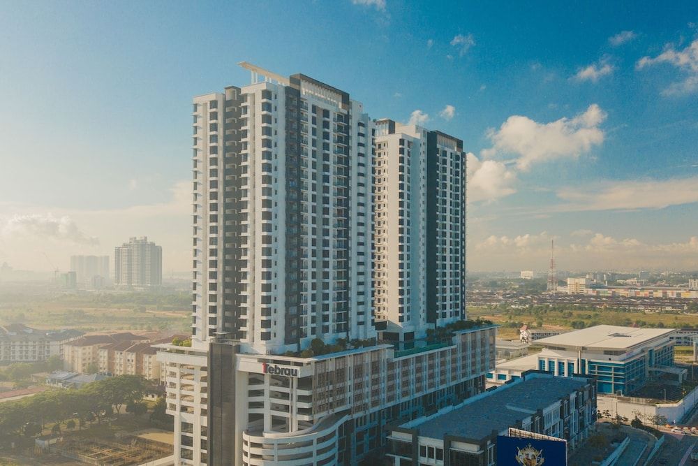 undefined OYO Home 43995 Premium 3br 1tebrau 4