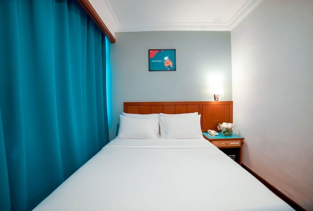 JO Hotel Superior Queen Room