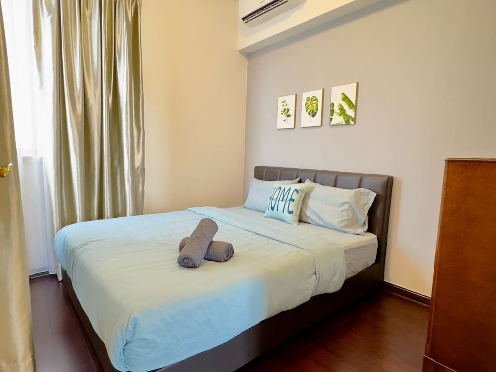 undefined JB City CIQ-R&F Shopping Mall Apartment 5