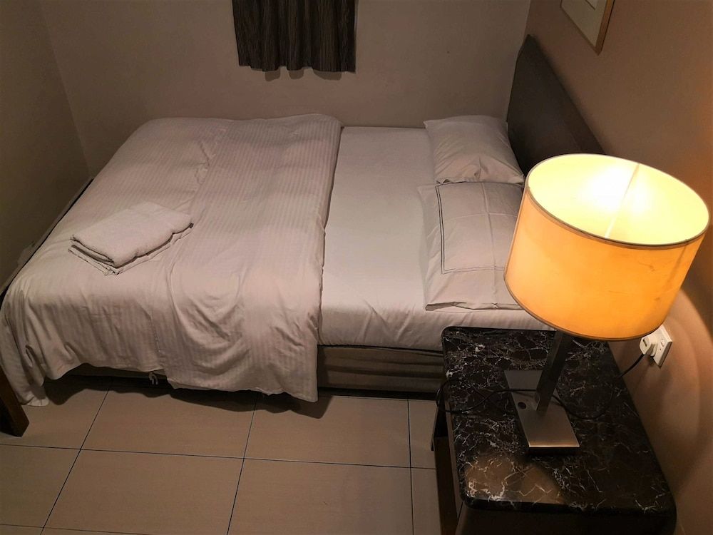 Hotel Bliss Deluxe Queen Bed Premium 6