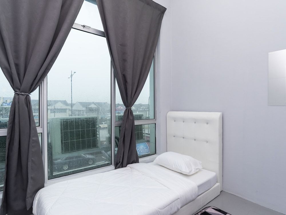 undefined SPOT ON 89757 The Rooms JB 5