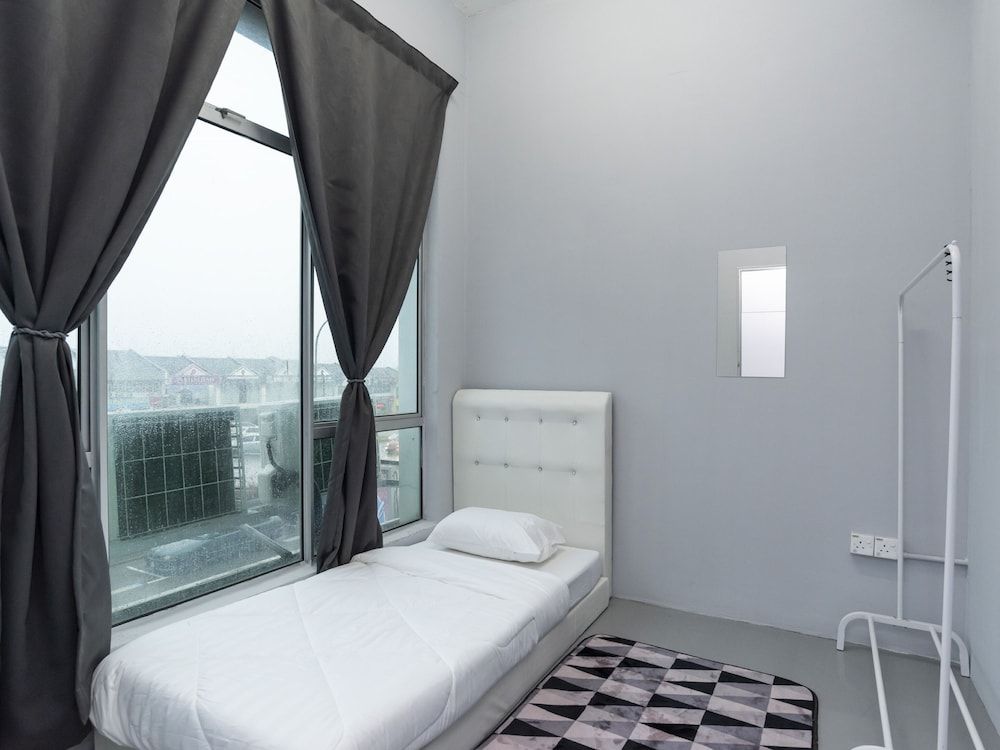 undefined SPOT ON 89757 The Rooms JB 6