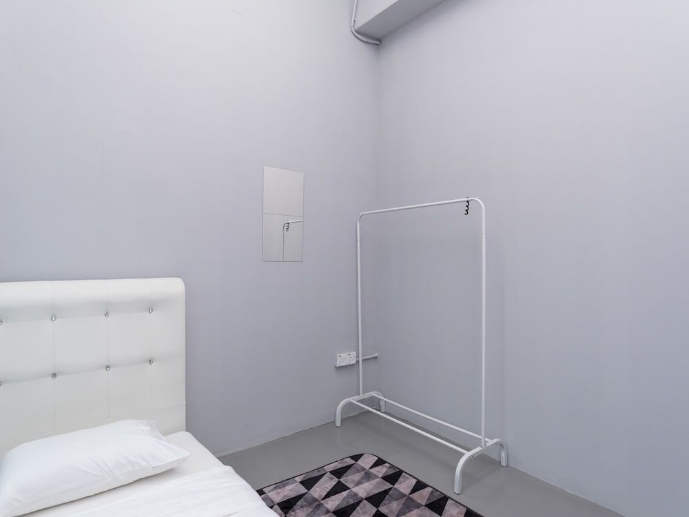 undefined SPOT ON 89757 The Rooms JB 9