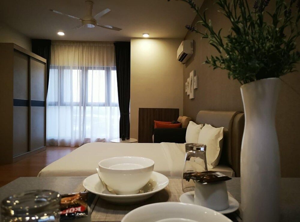 undefined City View Suites 8