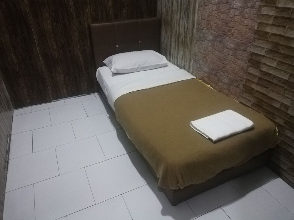 undefined SPOT ON 90095 Slk Hotel