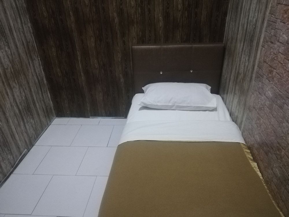 undefined SPOT ON 90095 Slk Hotel 6