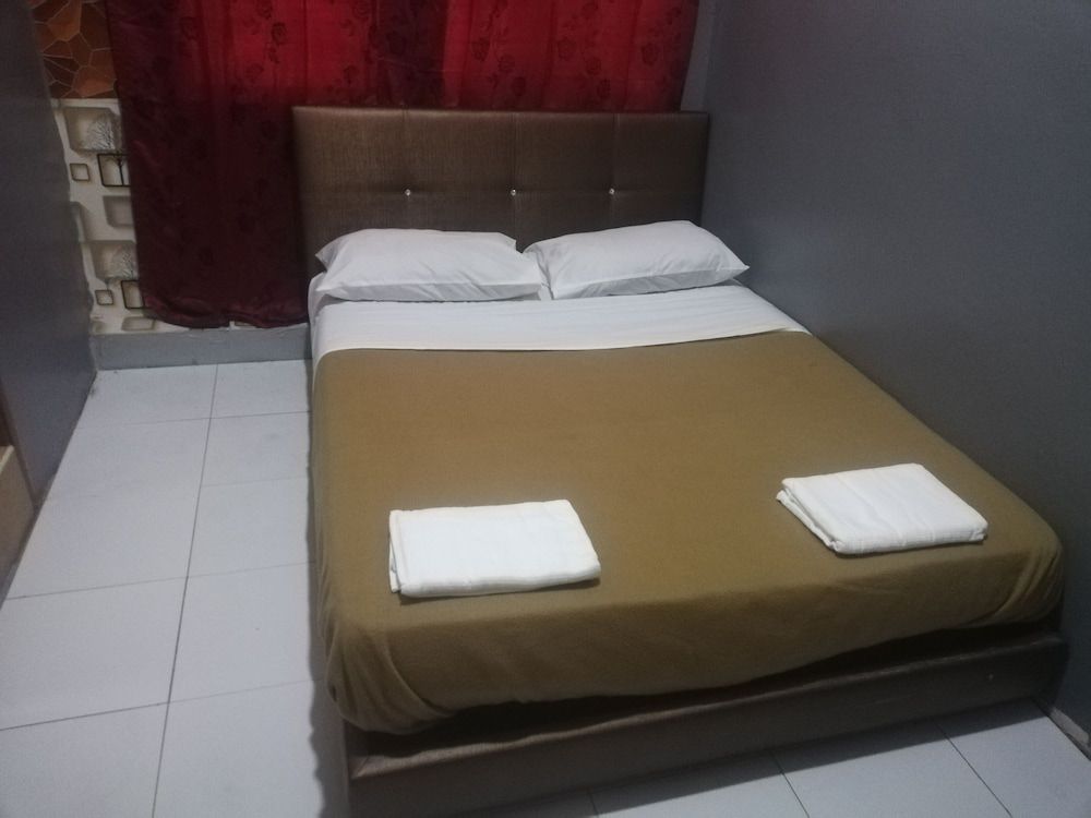 undefined SPOT ON 90095 Slk Hotel 10